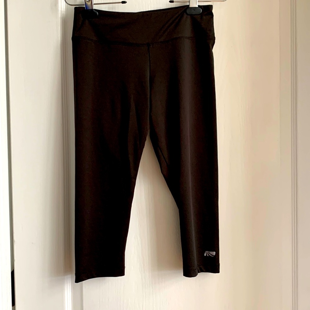 Yoga pants, capri